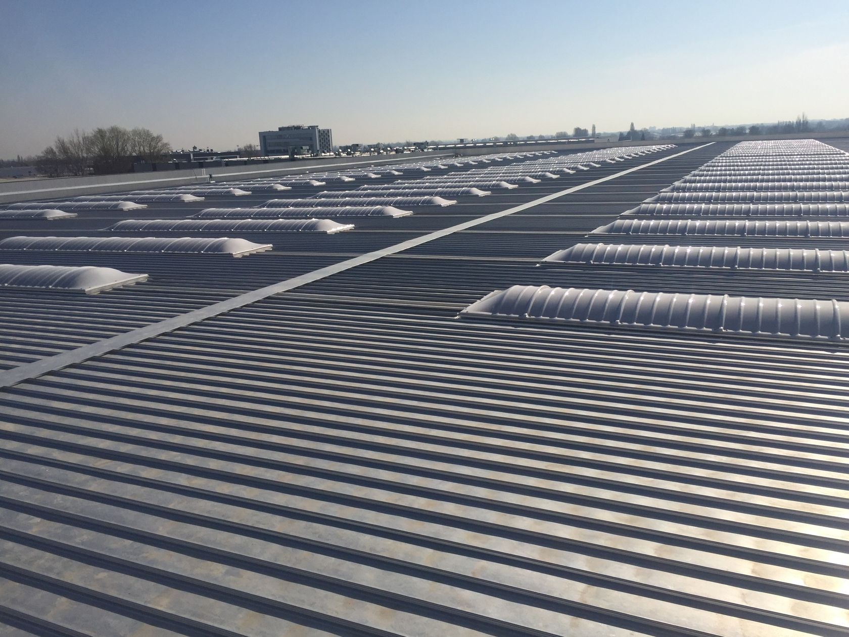 panel-y-chapa-met-liao-para-cubiertas-industrial-roofing-kalzip-65-and