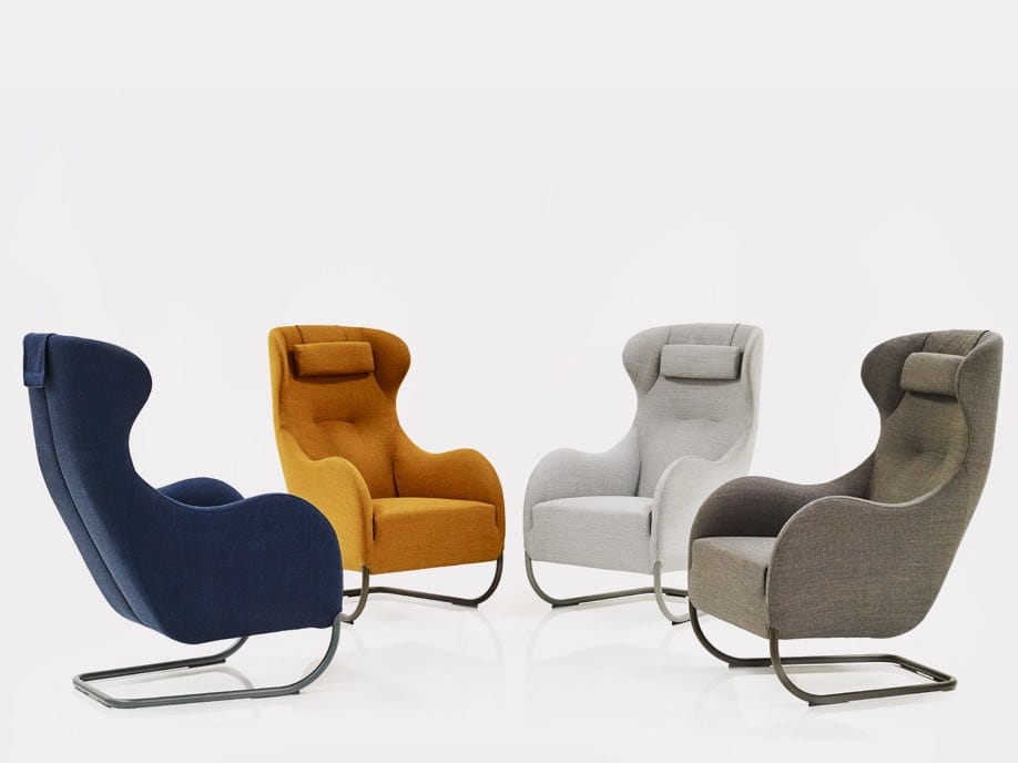 JOLLY Armchair with footstool By Wittmann design Jan Armgardt