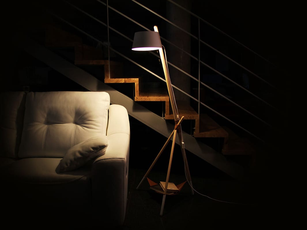 KA M floor lamp By Woodendot