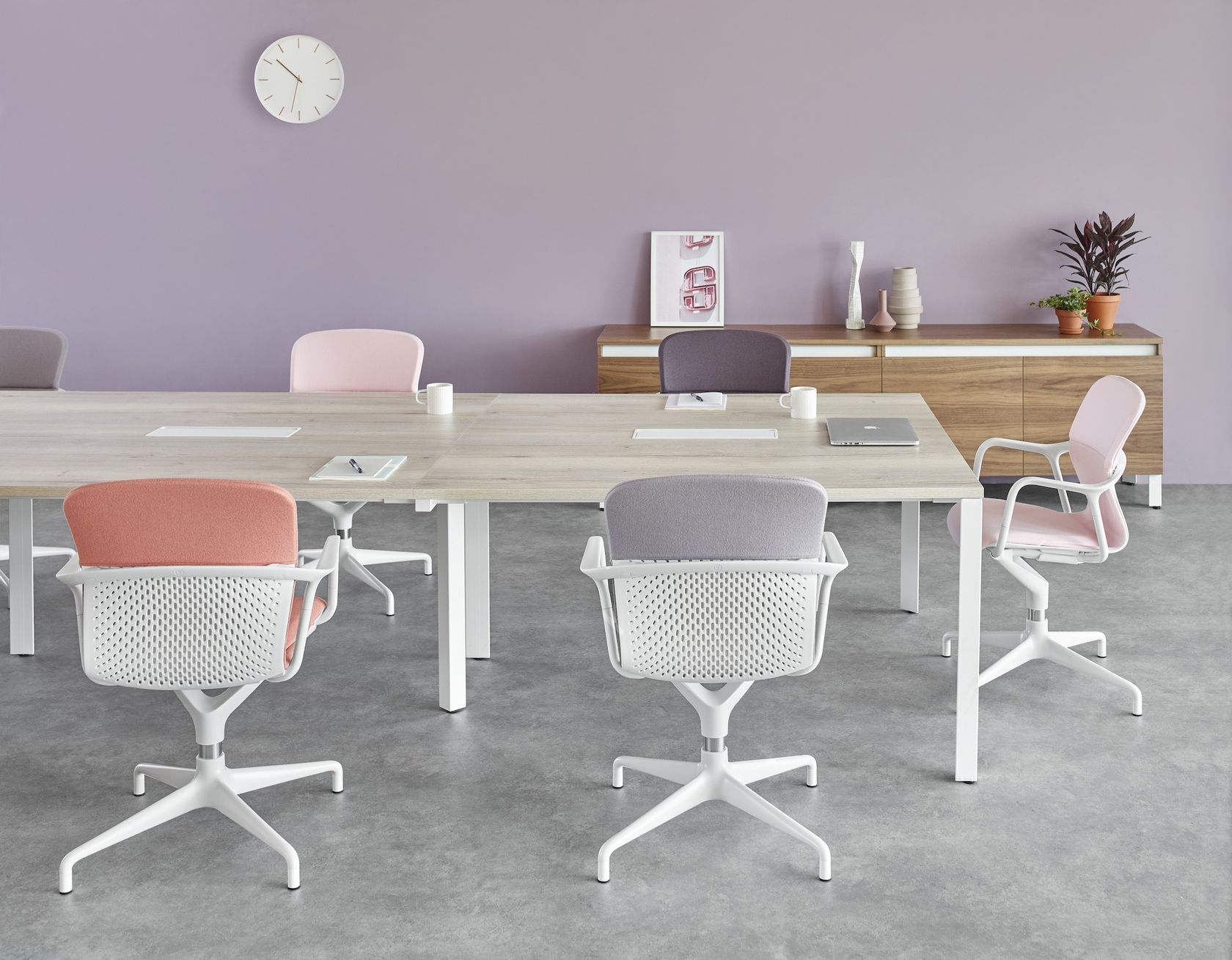 LAYOUT STUDIO Office desk By Herman Miller