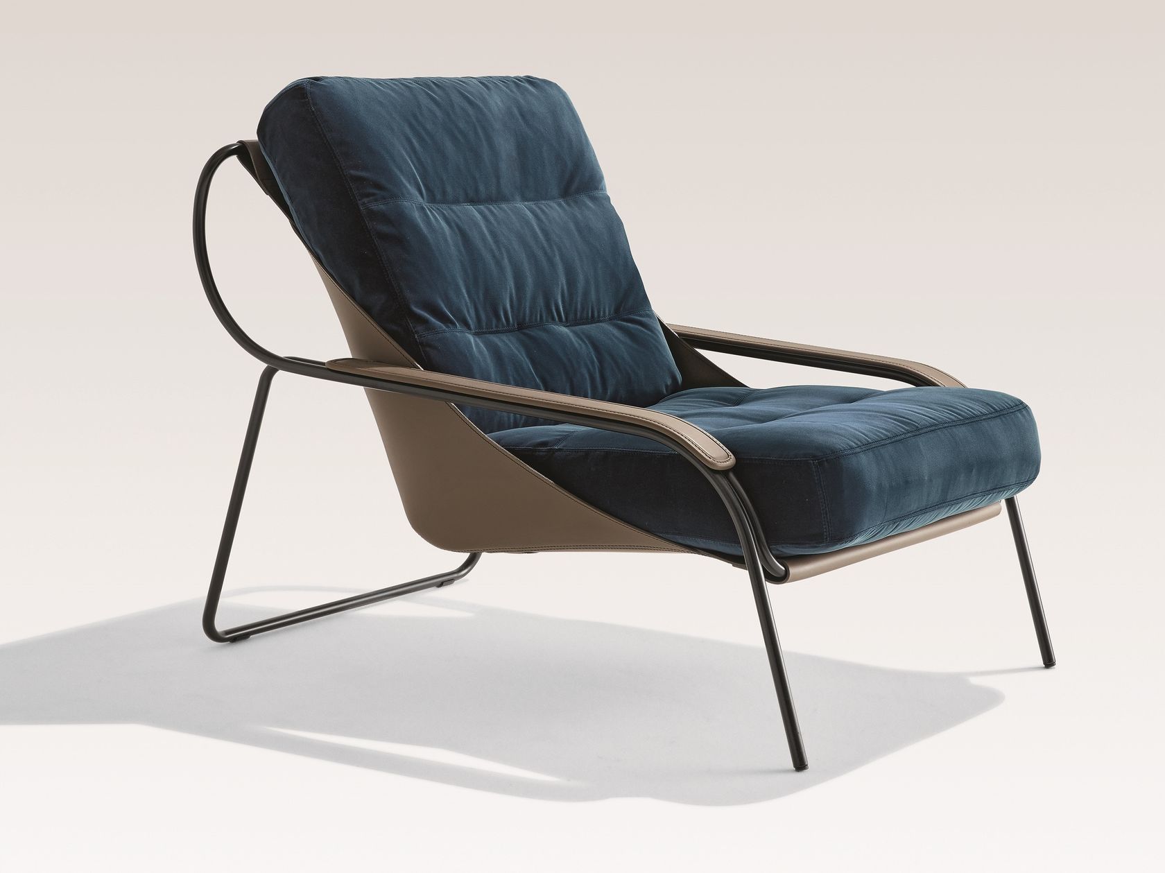 MAGGIOLINA Fabric Chaise longue Upholstered fabric Chaise longue By