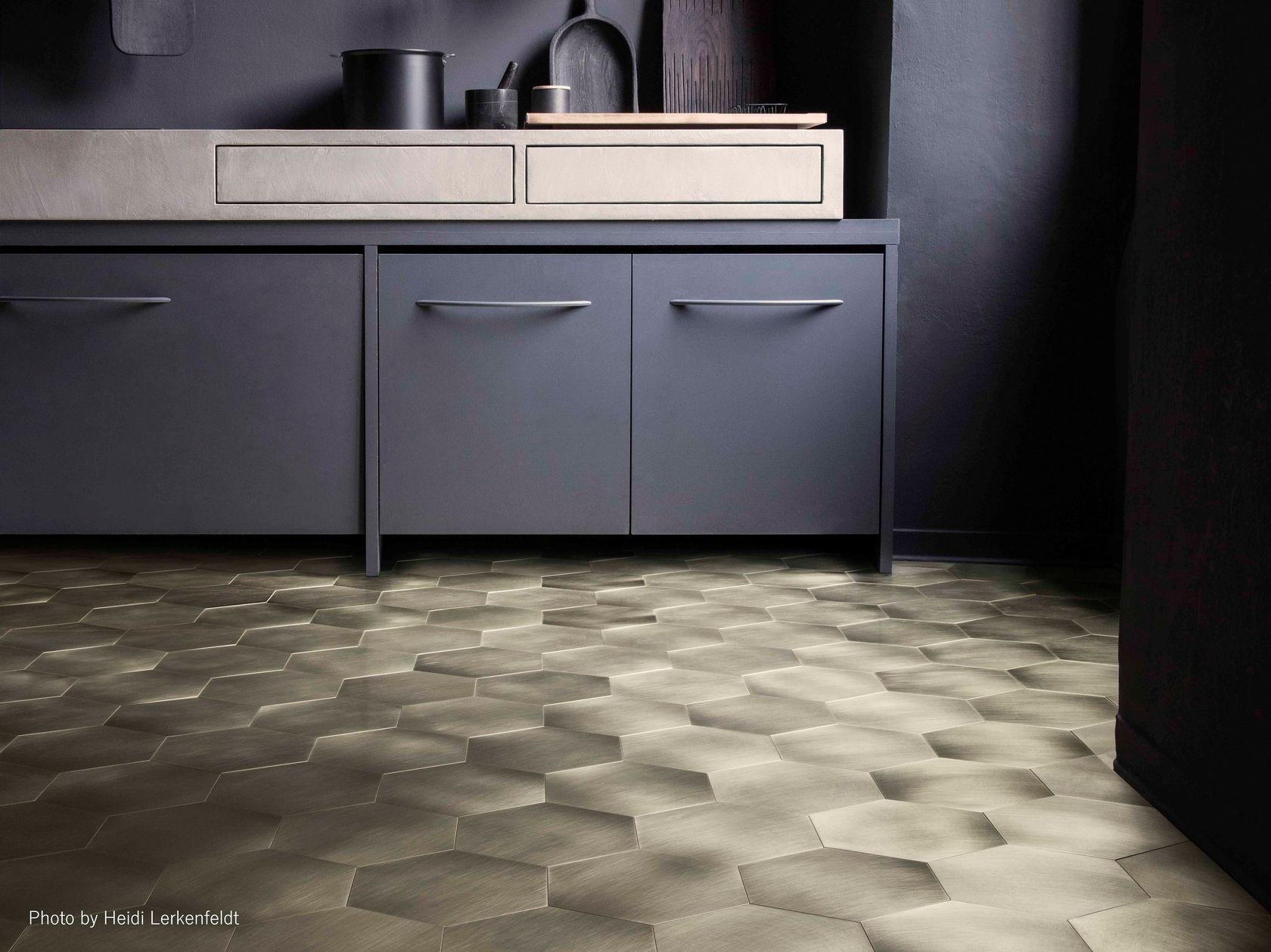 MG01 FLOOR flooring By Planium