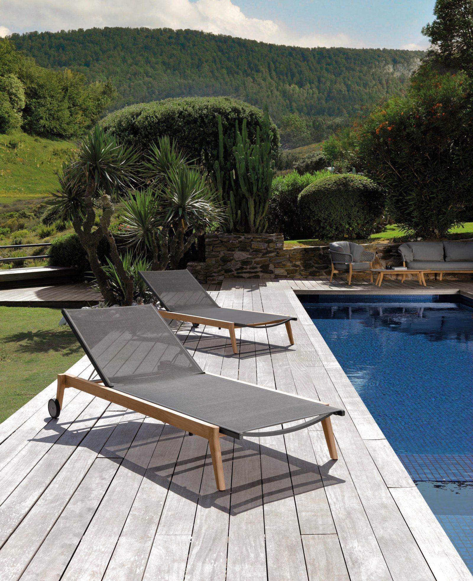 MOON TEAK Sun lounger Moon Teak Collection By Talenti design Cristian
