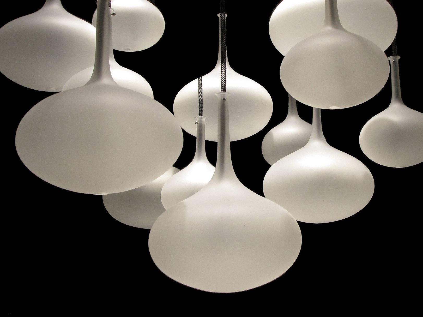 Contemporary style glass pendant lamp ONION By melogranoblu