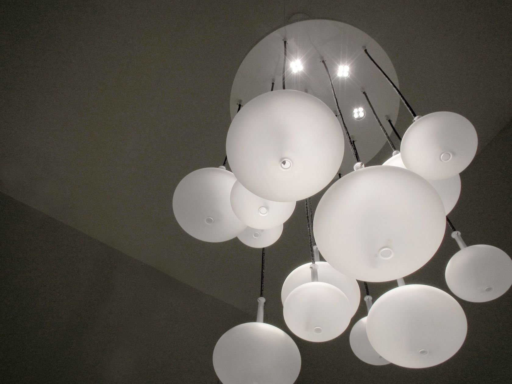 Contemporary style glass pendant lamp ONION By melogranoblu