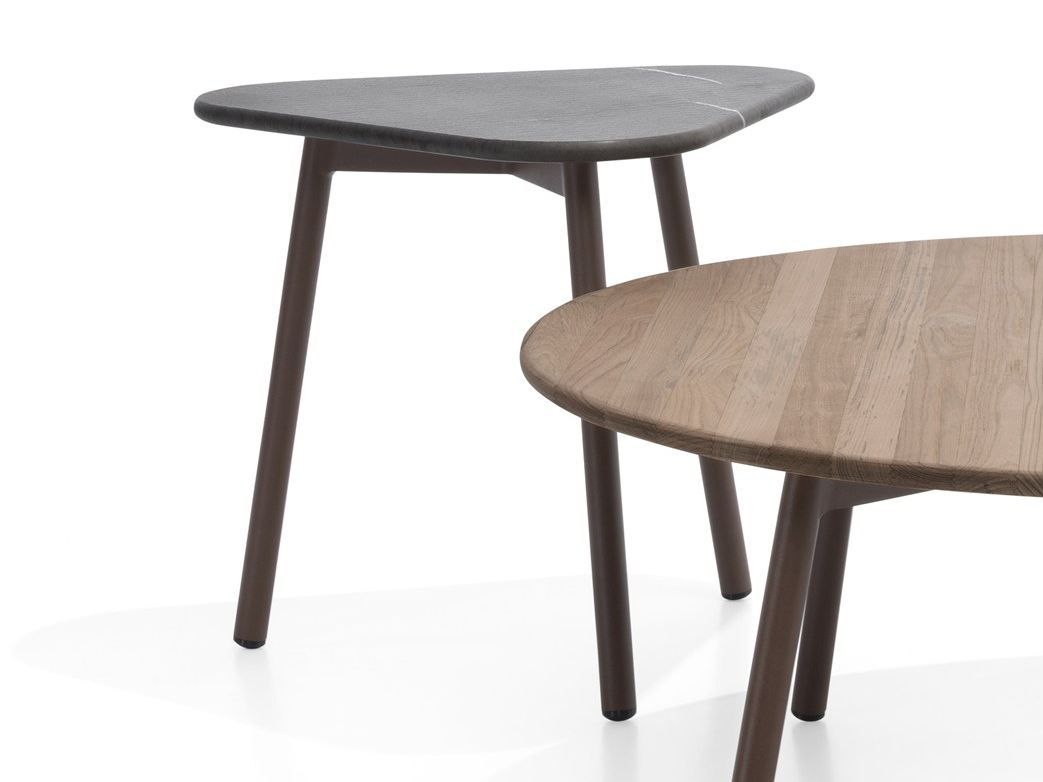 PIPER | Triangular coffee table By RODA