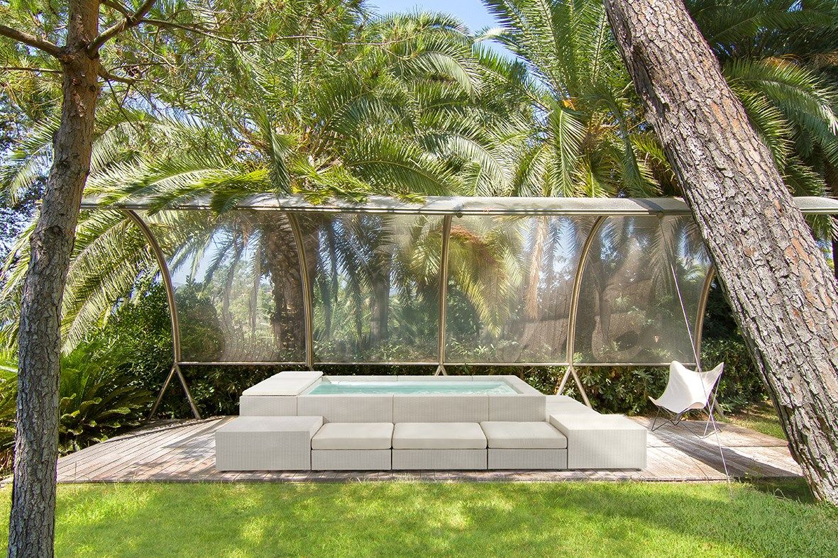 Mini-pool with hydro-massage, heater and external seats PLAYA LIVING By ...