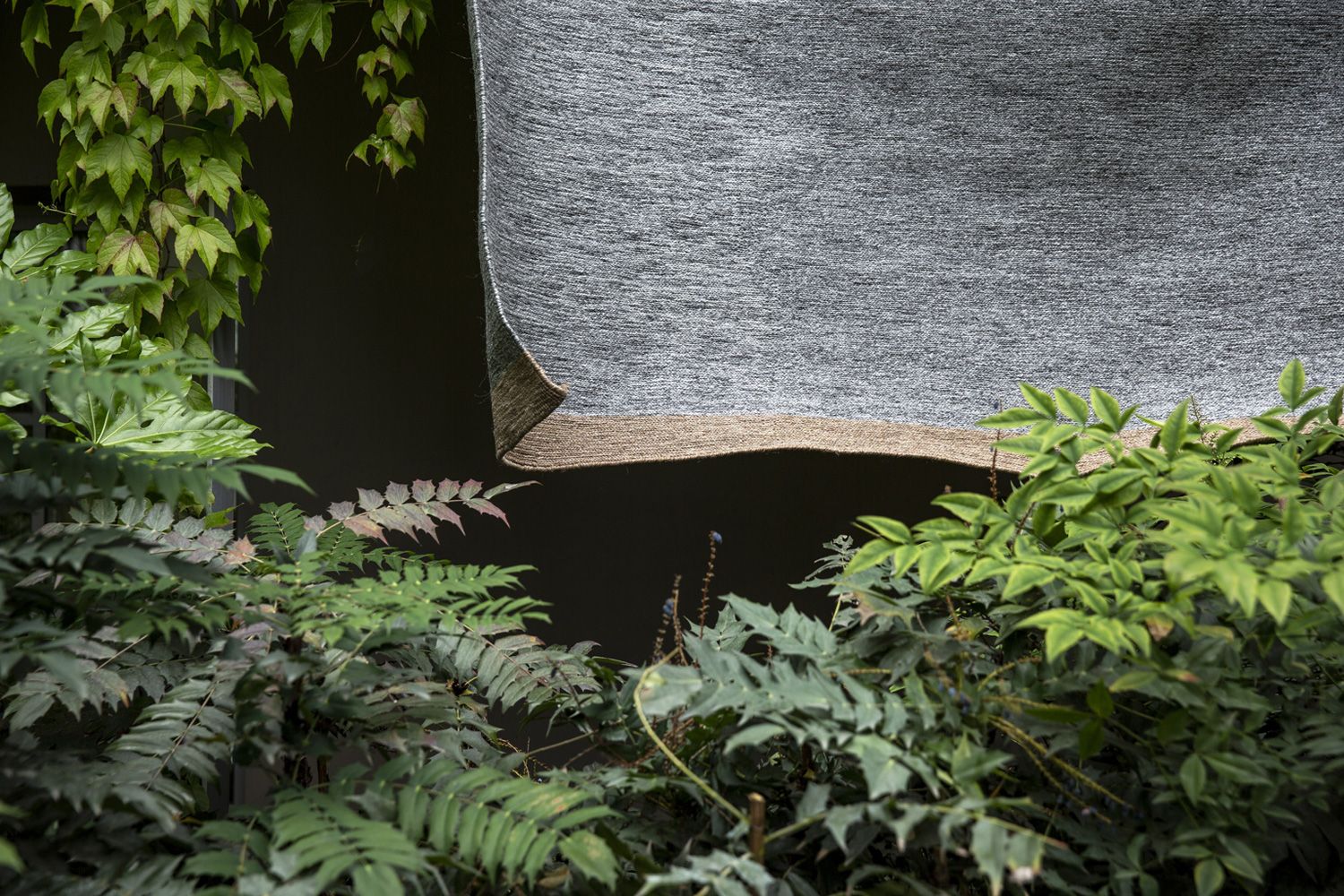 Handmade synthetic fibre outdoor rugs PONZA By Warli design Paolo Zani