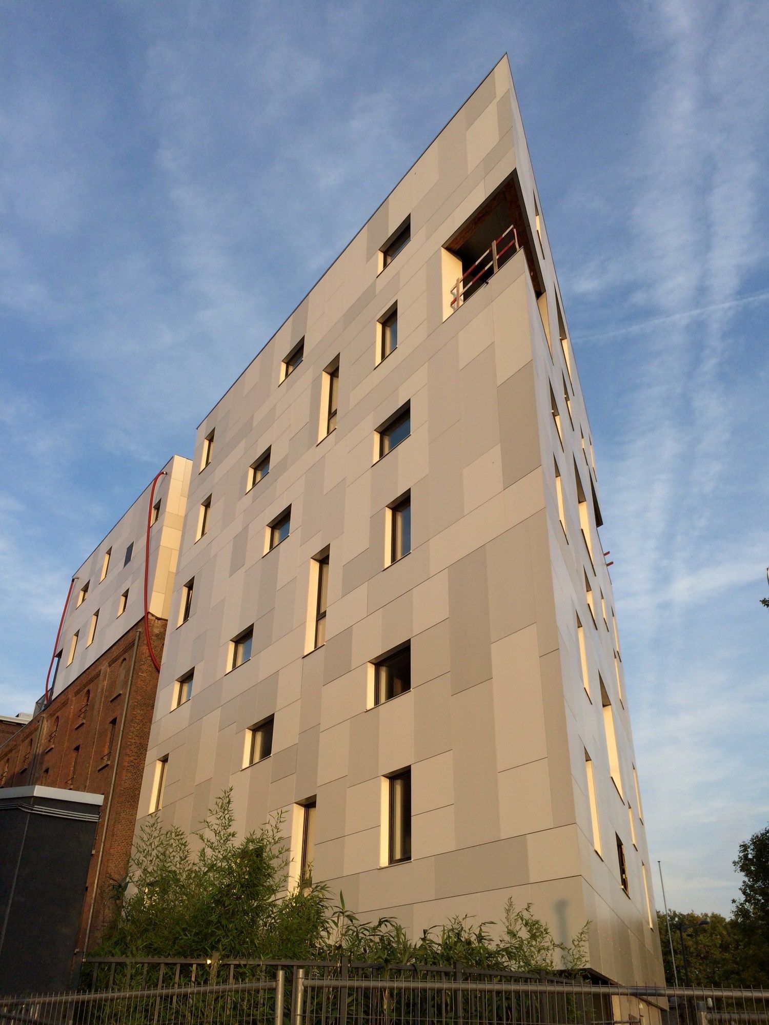 Panneau pour façade ROCKPANEL PLY By Rockpanel