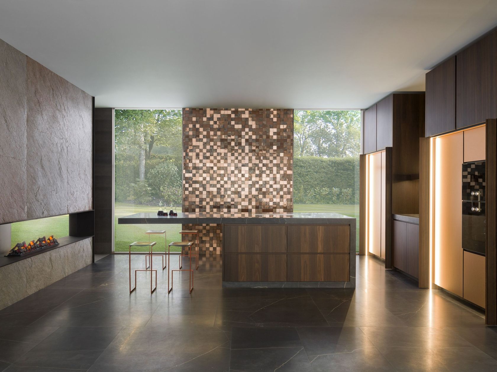 Fitted kitchen with island SAFFRON By GAMADECOR design Ramon Esteve Estudio