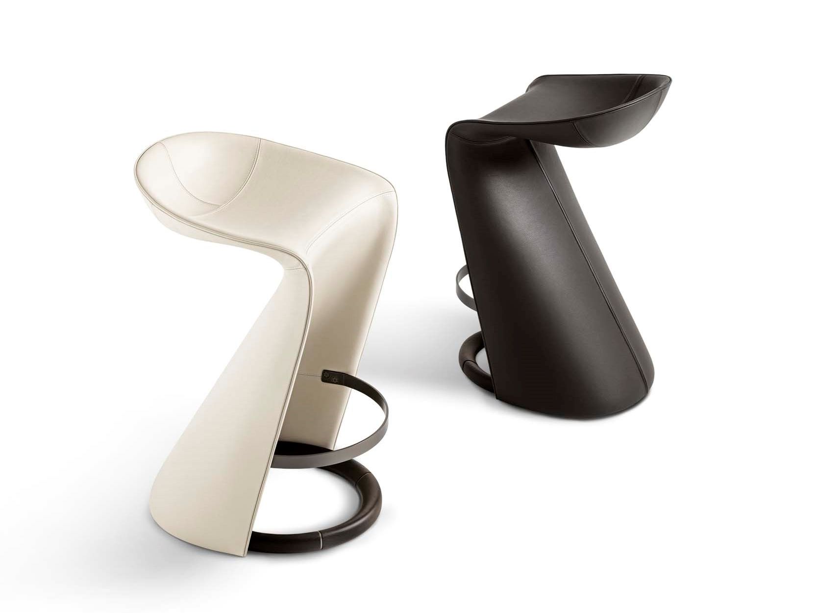 IDMarket - Lotto 4 Sgabelli Da Bar Design KARL - Colore Nero, Gambe Nere, Stile Moderno, Altezza 65 Cm Circa - 4