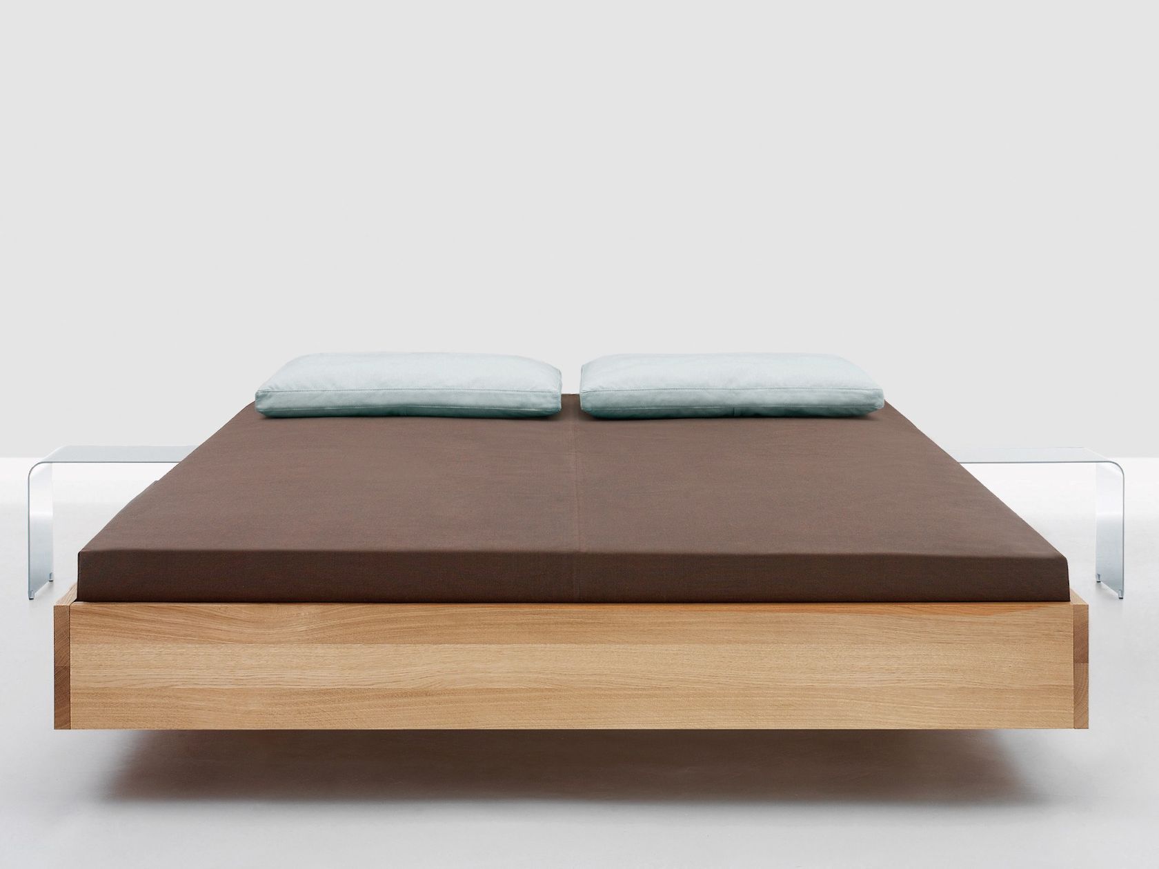 Solid wood double bed SNOOZE By ZEITRAUM design Formstelle