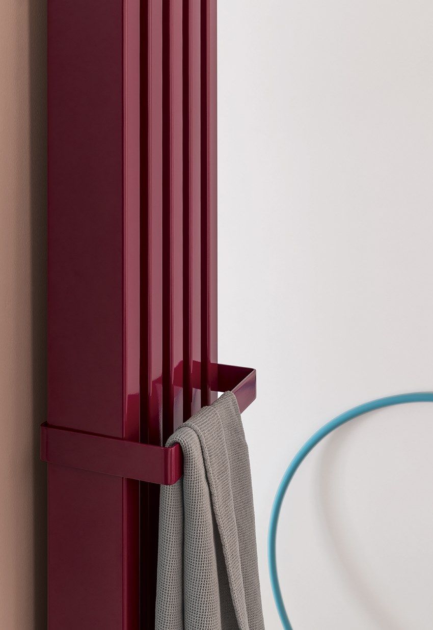 Vertical wall-mounted aluminium decorative radiator SOHO BATHROOM By ...