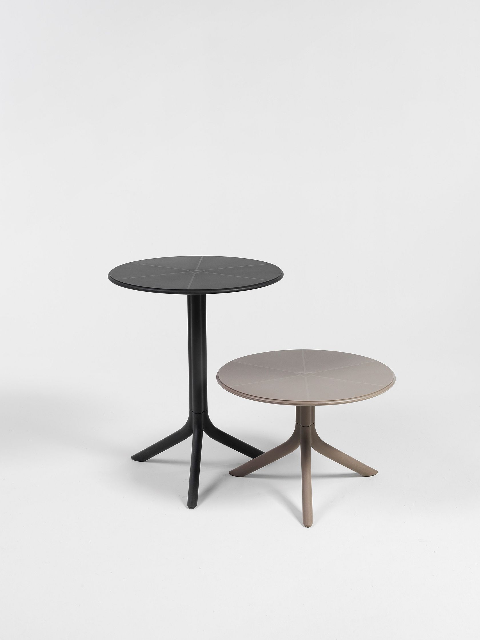 SPRITZ Round garden side table By Nardi | design Raffaello Galiotto
