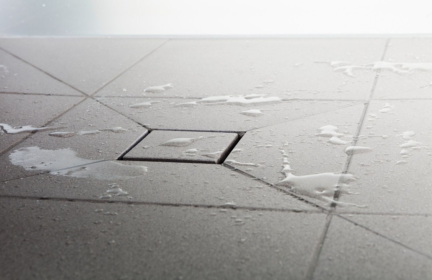 Sistema di scarico centrale Schlüter®KERDIDRAIN By SchlüterSystems