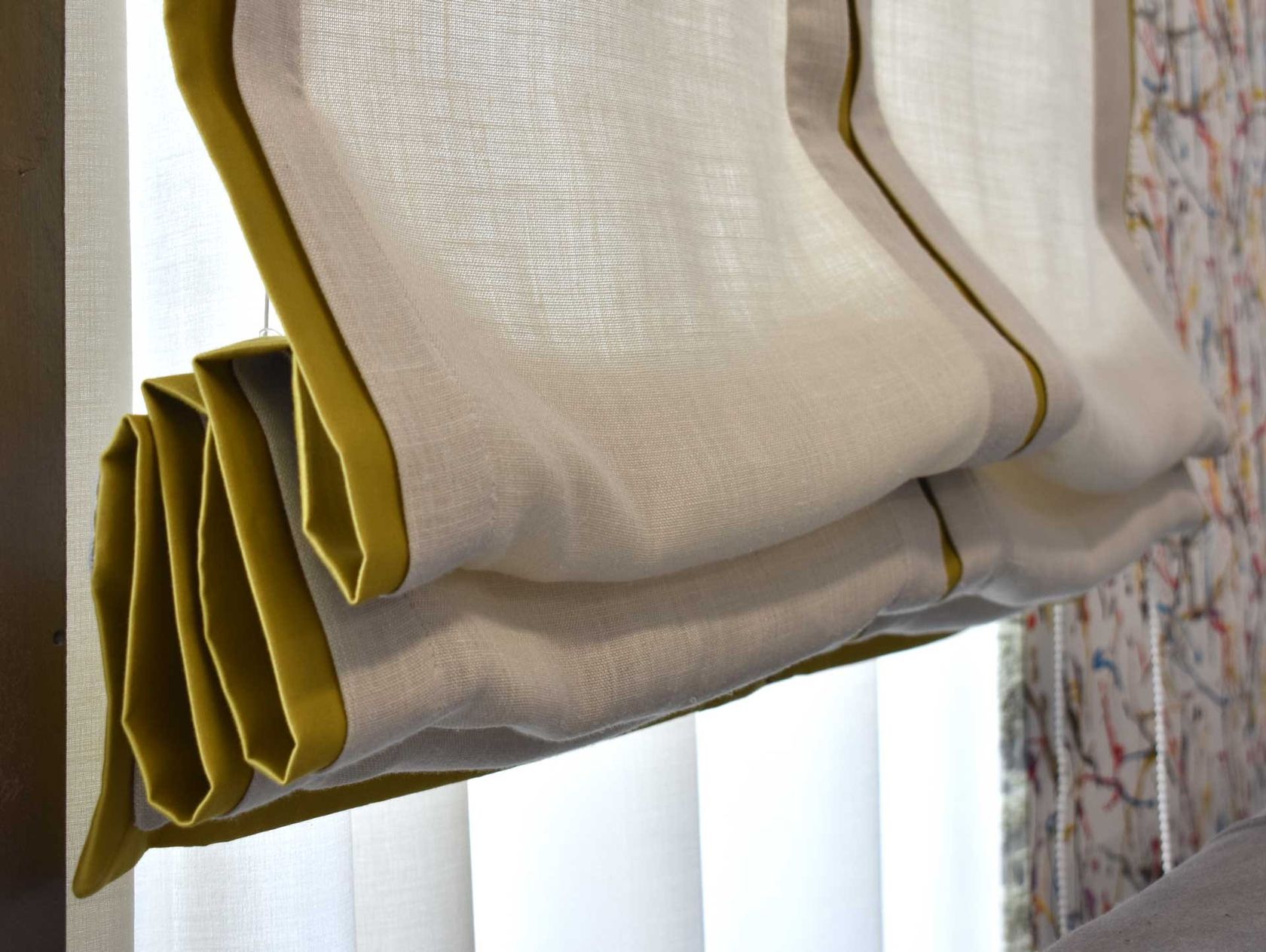 Linen roman blind ROMAN BLIND WITH EDGE By ART CASA