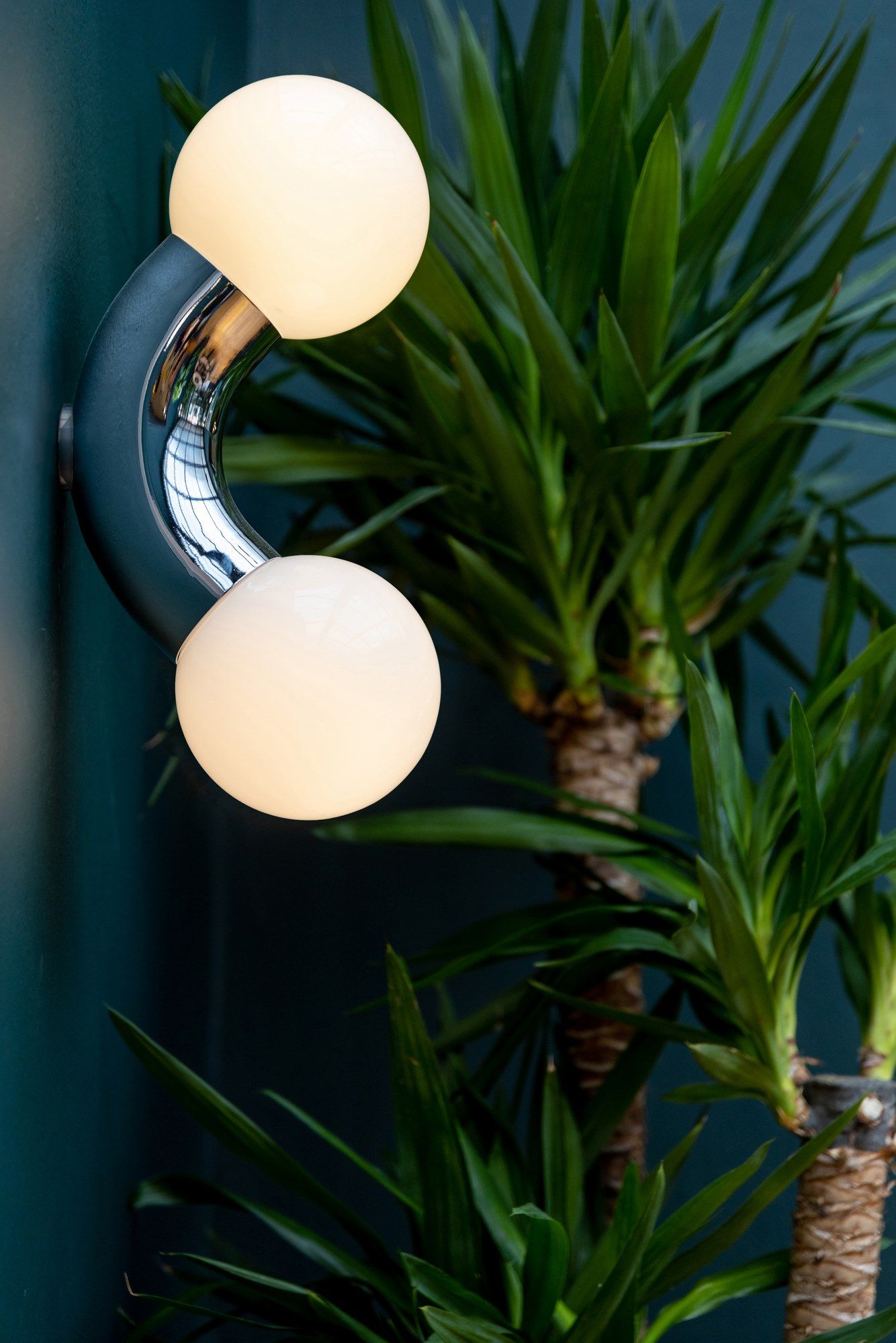VINE | Lampada da parete By ANDlight design Caine Heintzman