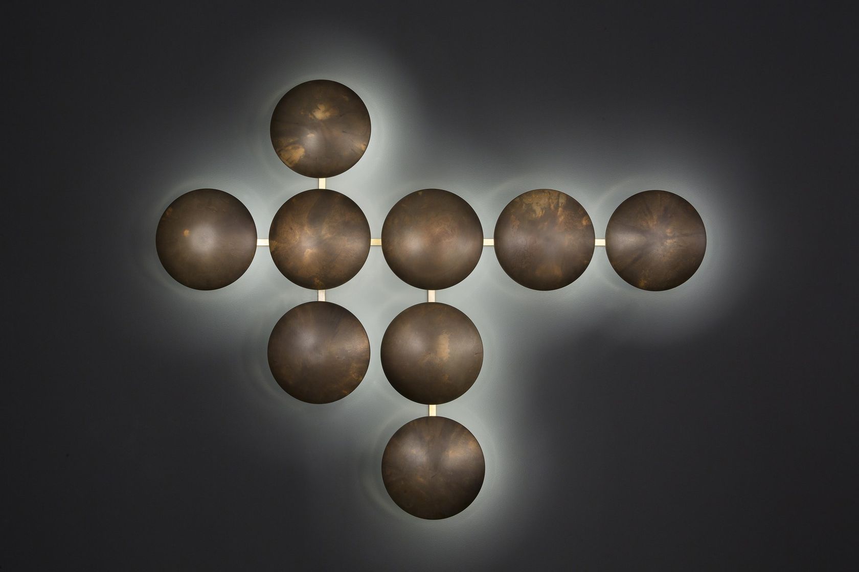 WALL CLIPS LED metal wall light By Henge design Massimo Castagna