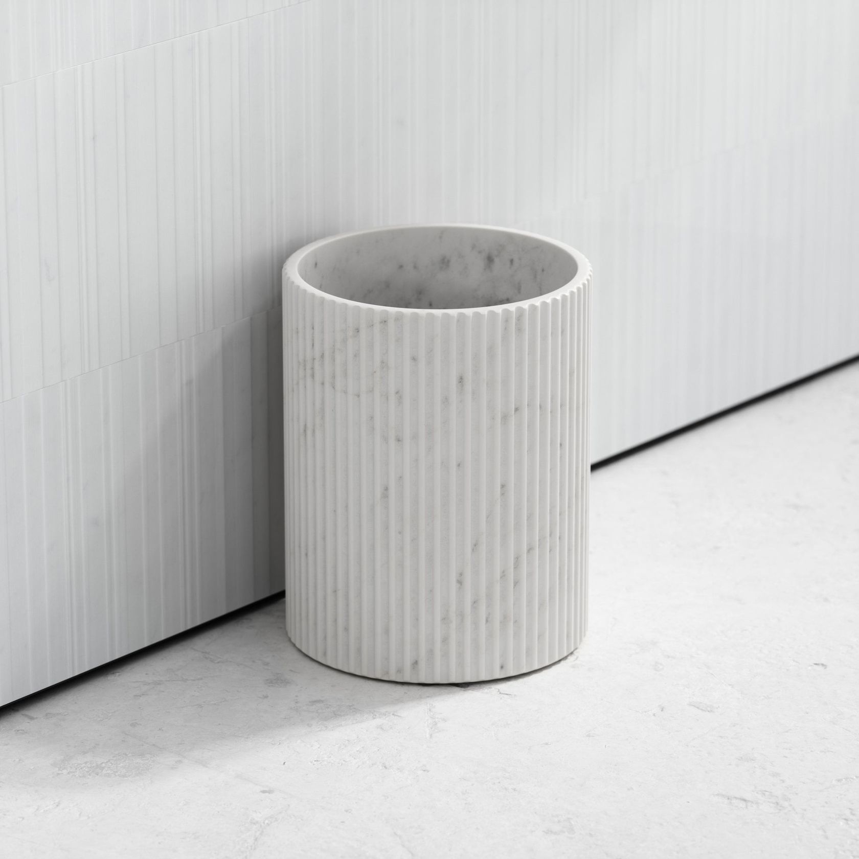 BIJOUX Carrara marble bathroom waste bin Carrara marble bathroom waste bin By LUSSO