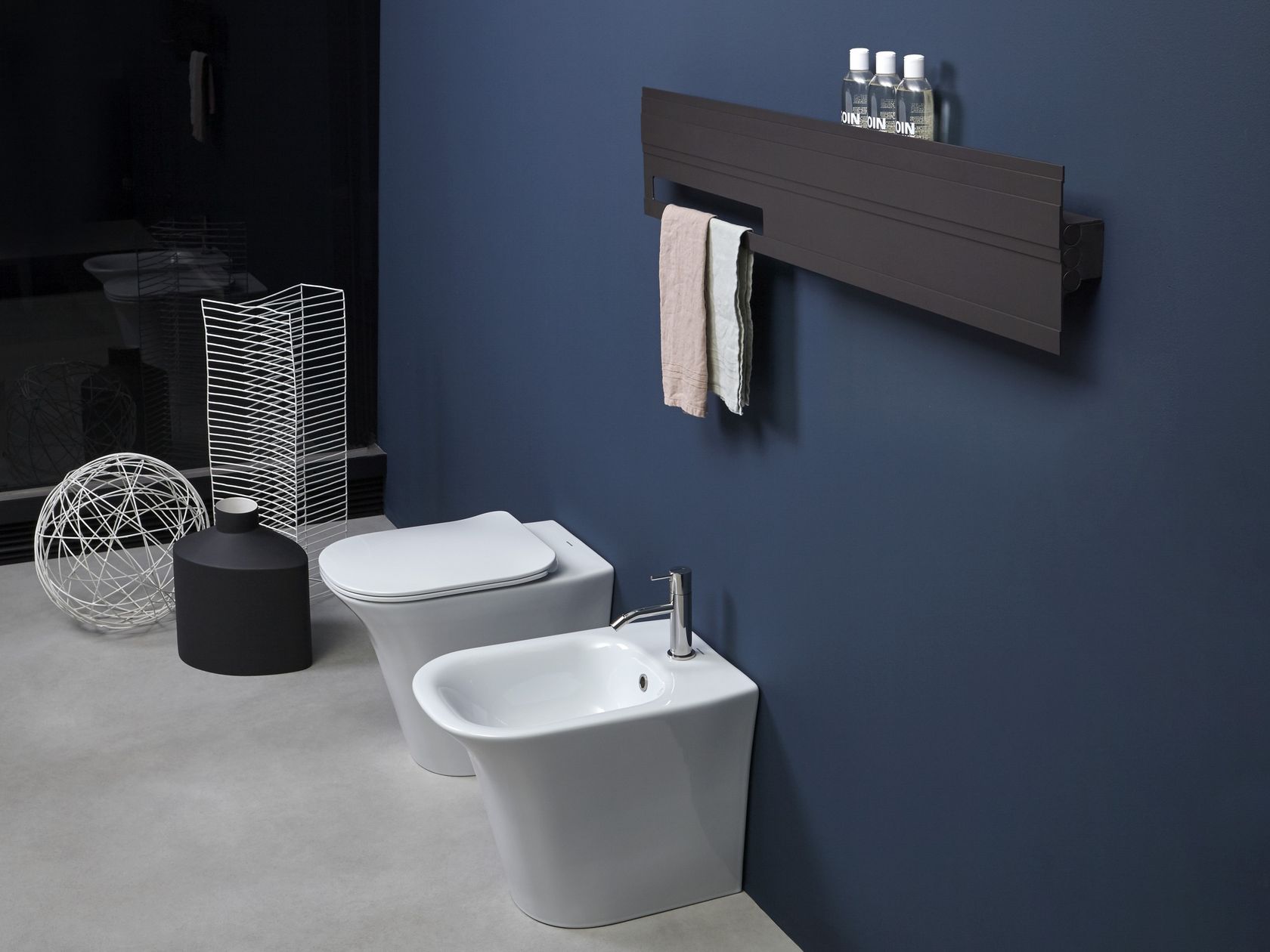 BITLIGHT | Horizontal decorative radiator By Antonio Lupi Design design ...