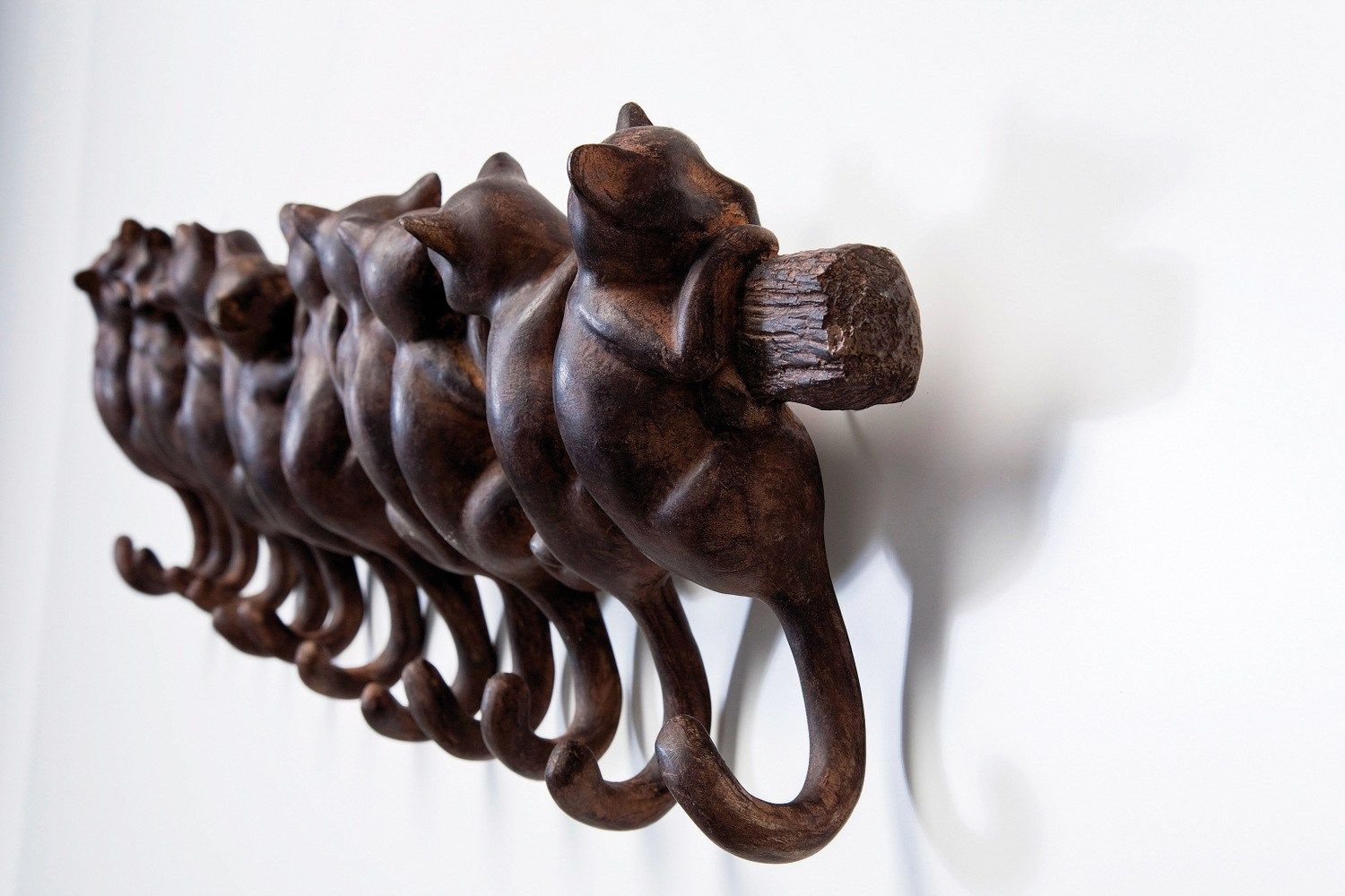 Wallmounted coat rack CATS By KAREDESIGN