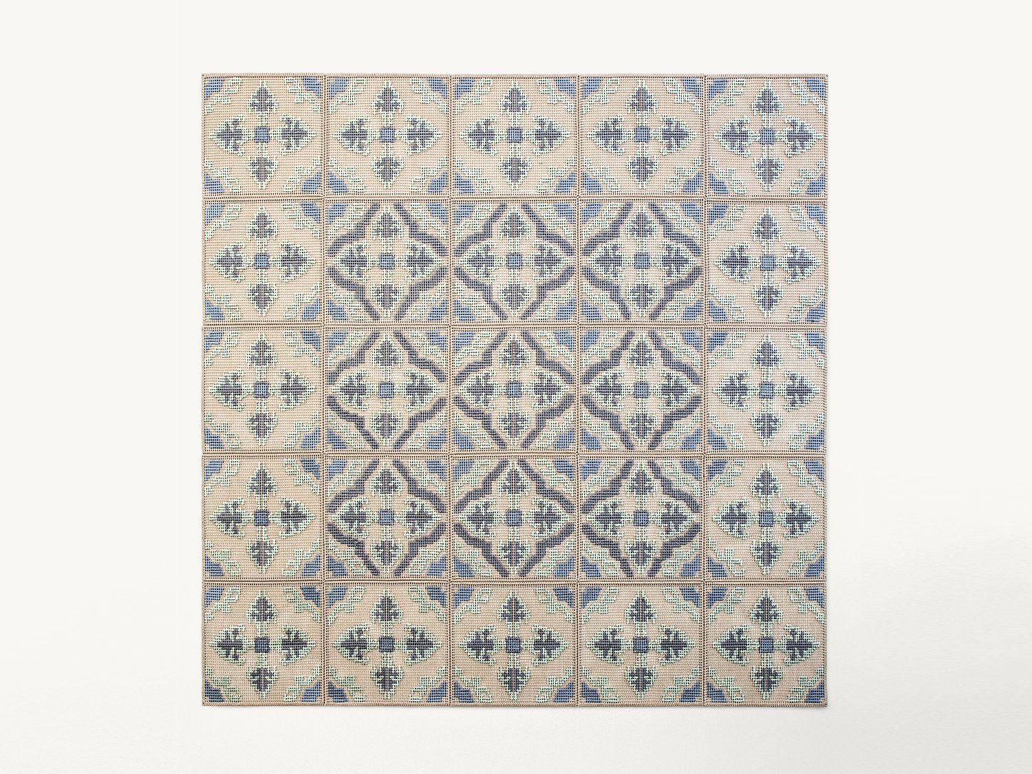 DONNA FLORIO Outdoor rugs with geometric shapes By Paola Lenti design