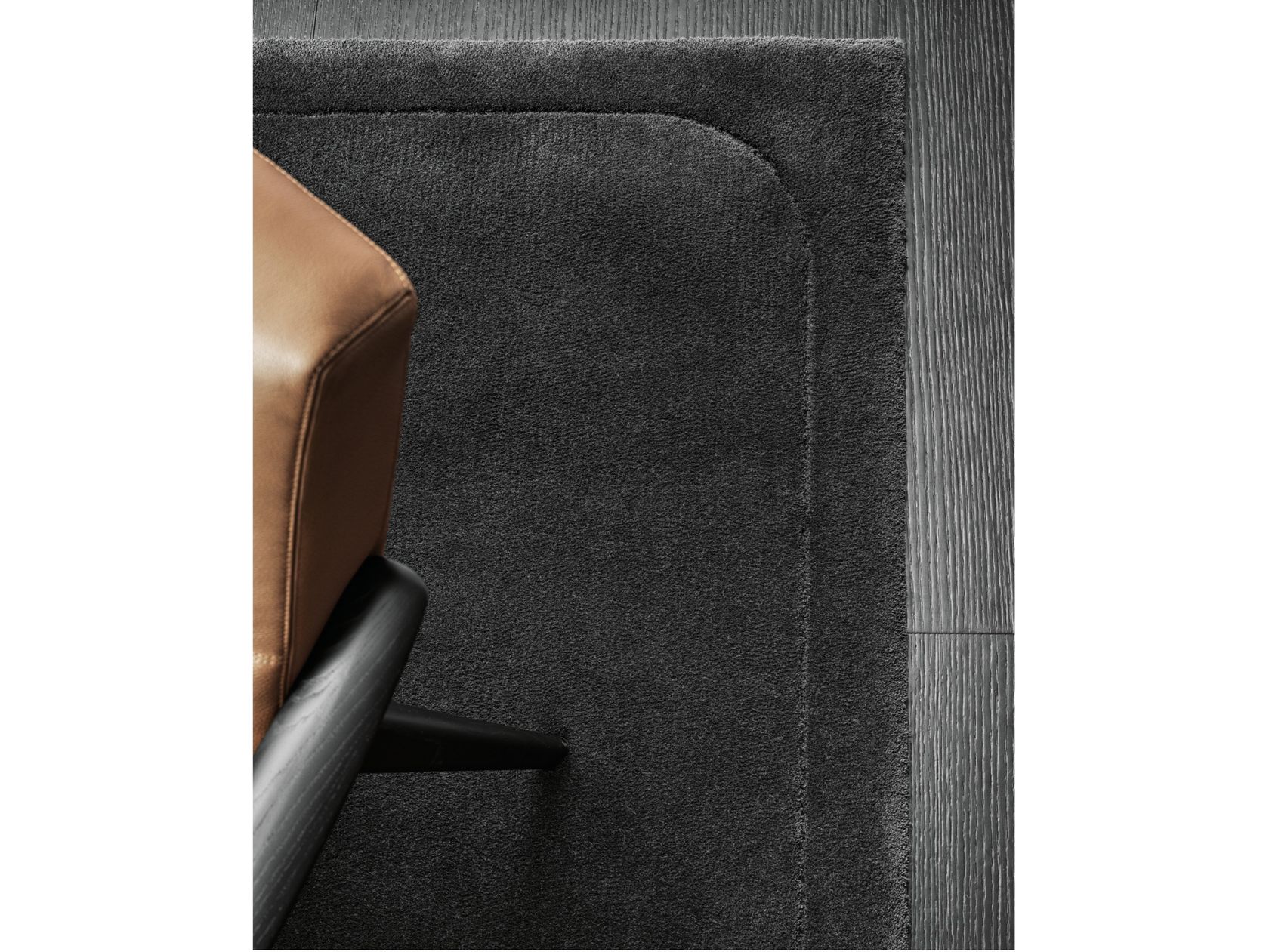 OUTLINE | Rectangular rug By Minotti