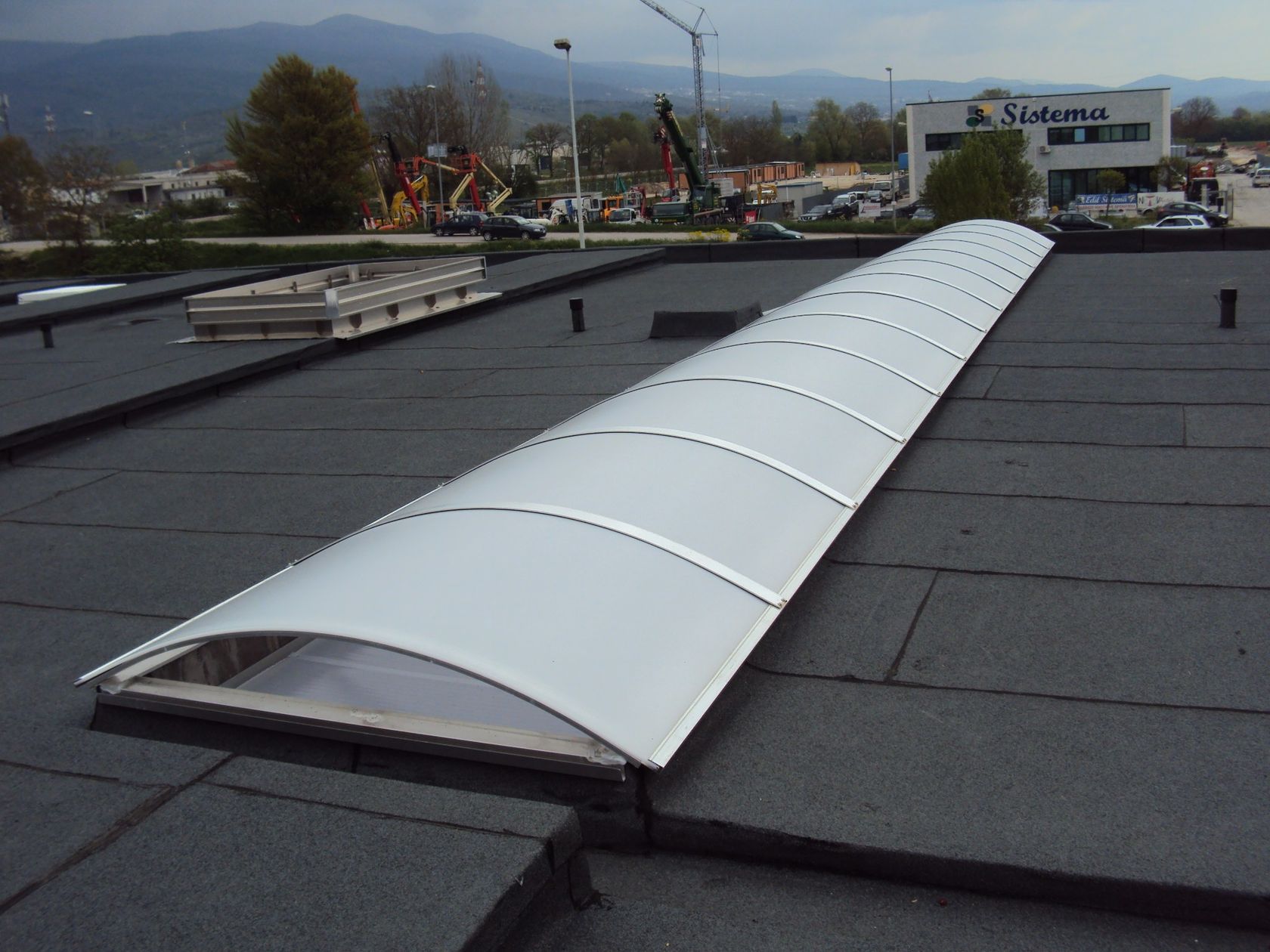 lucernario-continuo-rooflight-by-bovema-italia