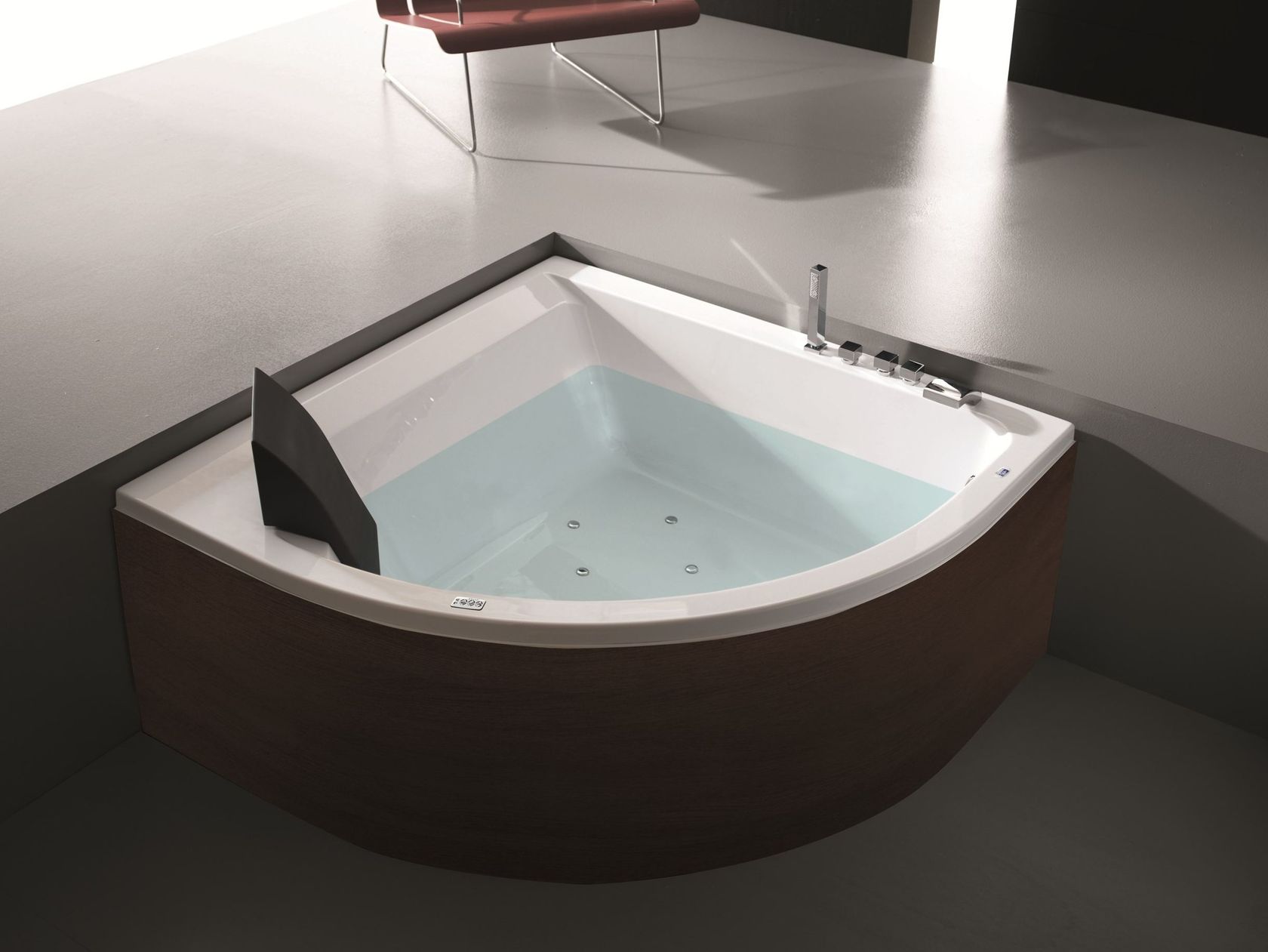 Corner whirlpool wooden bathtub ERA PLUS 140X140 By Gruppo Geromin