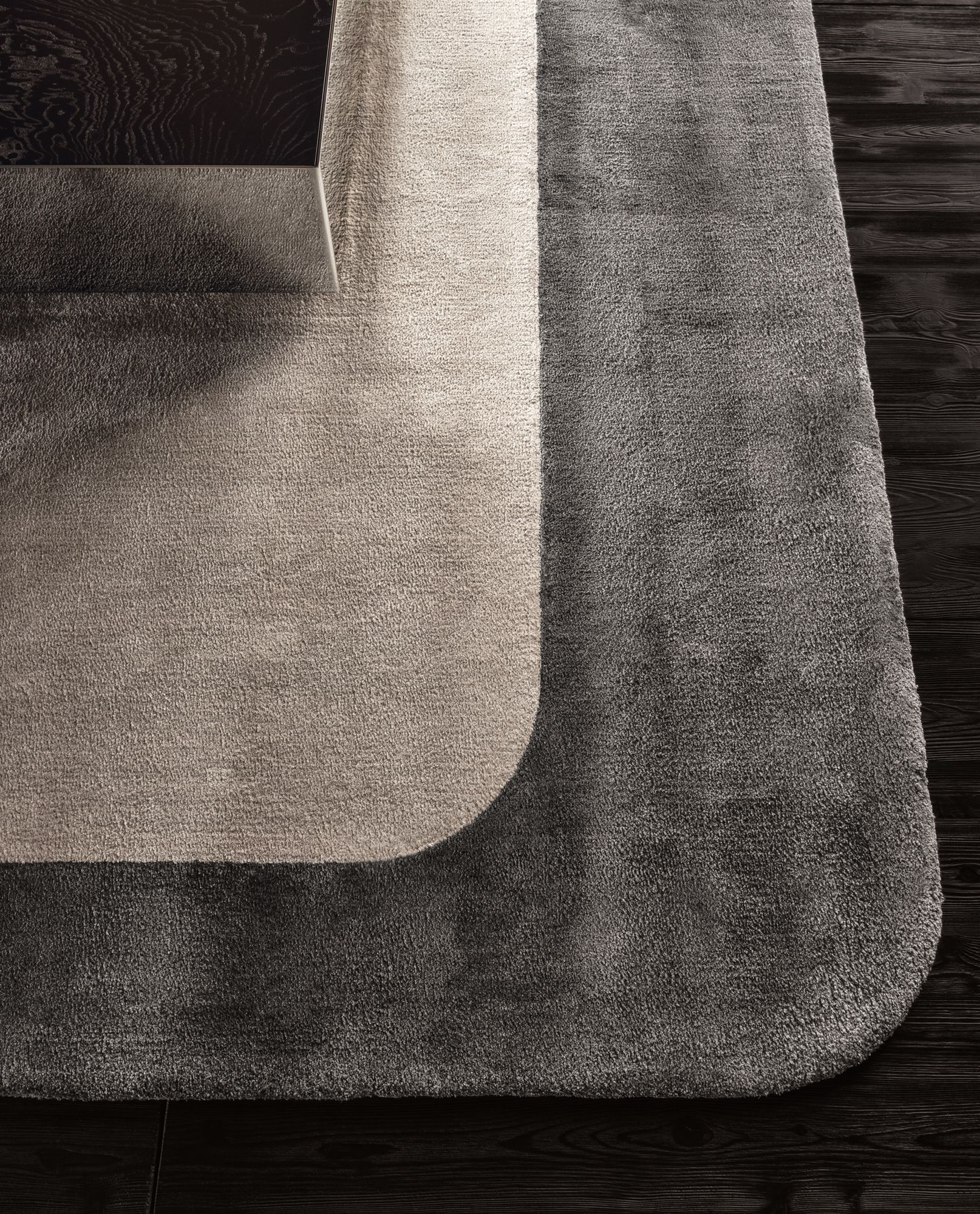 DIBBETS CAMBRÈ Rug By Minotti | design Rodolfo Dordoni
