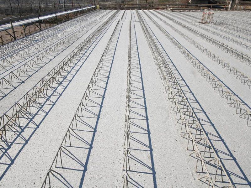 Hohldecke und selbsttragende Platte aus Stahlbeton und Spannbeton