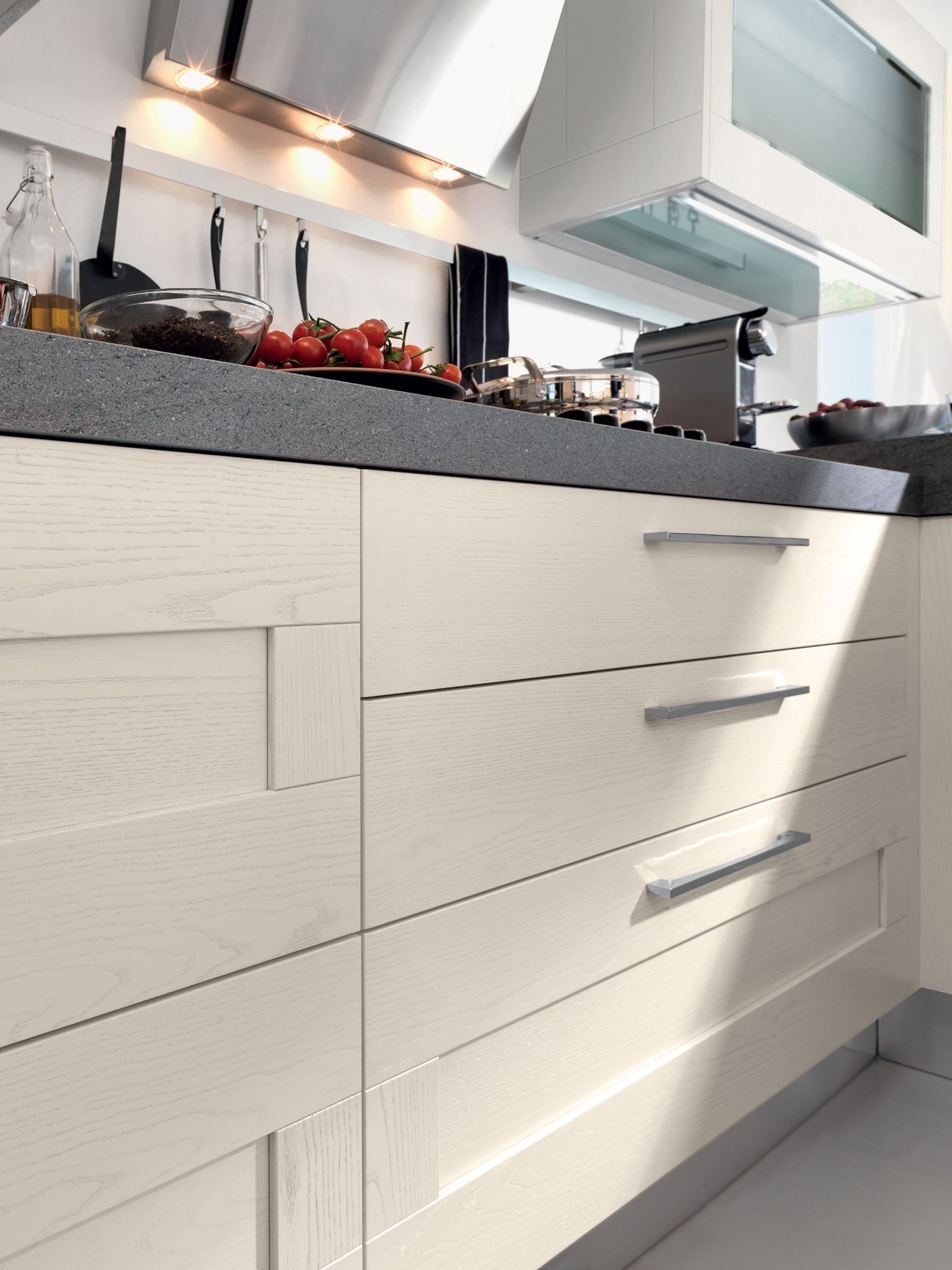 GALLERY | Cucina con maniglie By Cucine Lube design Studio Ferriani
