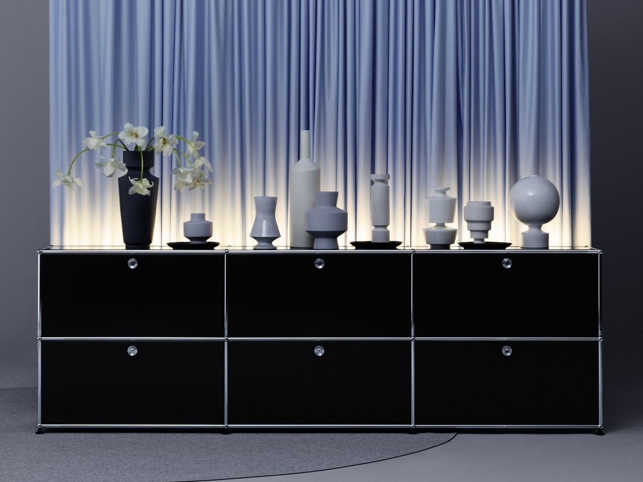 USM HALLER E 抽屉柜 By USM