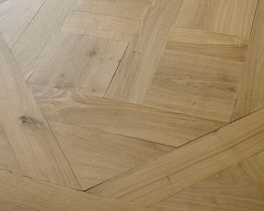 Parquet in rovere DALLES AREMBERG CHÊNE MASSIF LARA - CarréSol Éditions ...