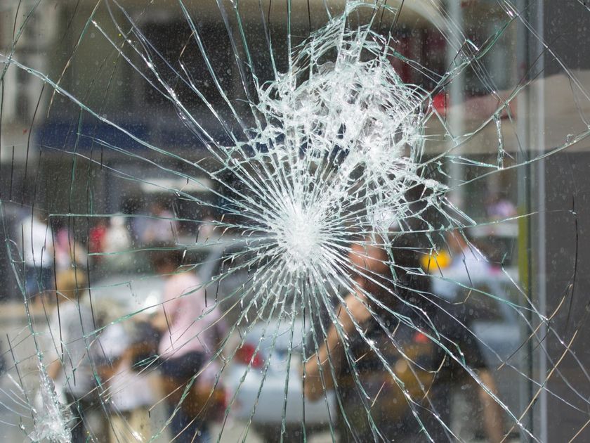 Pellicola Di Sicurezza Per Vetri Trasparente 4 Mil - 30 Pollici X 25 Piedi - Protezione Anti-sfondamento, Anti-UV, Invisibile