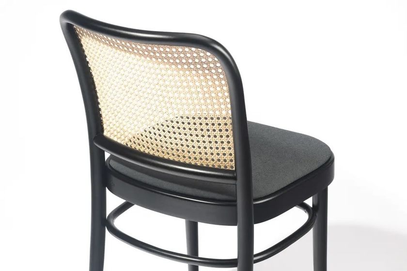 811 Vienna straw chair with integrated cushion By TON | design Josef Frank