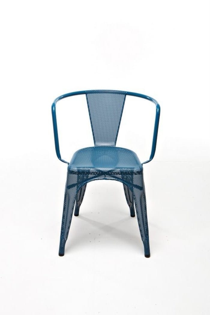 A97 Wire mesh chair By Tolix design Chantal Andriot