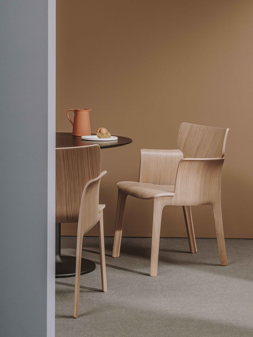 ADELA REX BU1415 Chair By Andreu World | design Philippe Starck