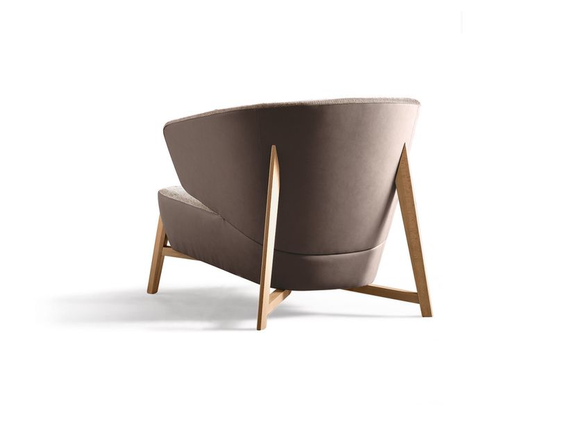 ARSENALE LC1 | Armchair By INNOVA Imbottiti design Antonio Fattore