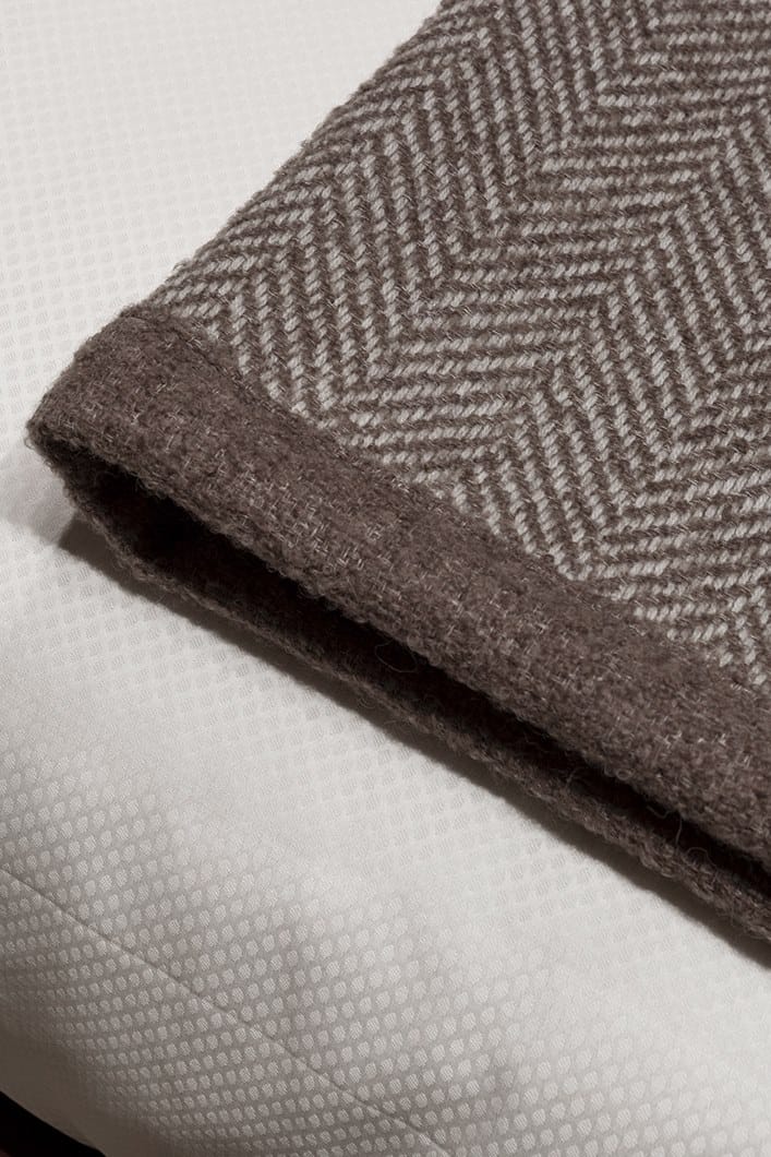 ASPEN Plaid By Poltrona Frau