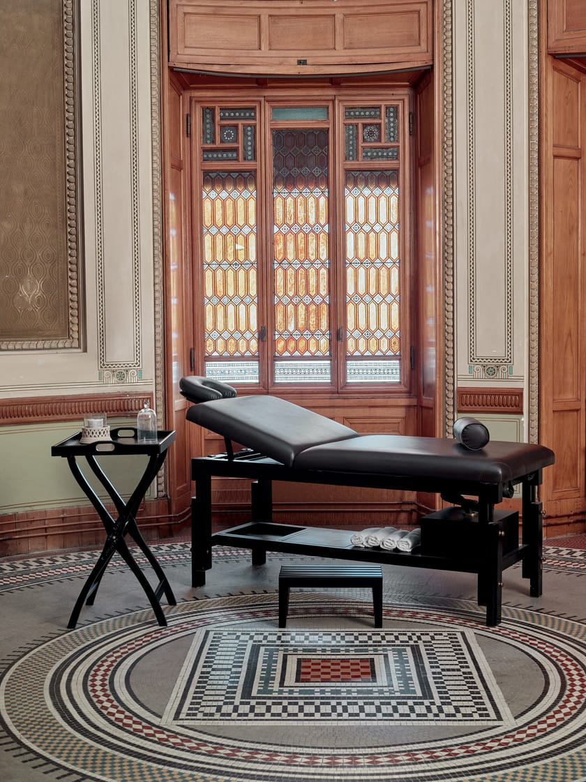 Massage bed AYURVEDA Oriental Collection By Nilo