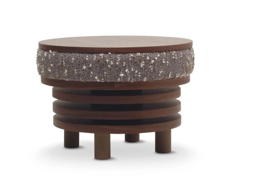 Poltrona Grande Con Schienale Imbottito In Pelle Baker Tan Con Pouf Ottomano E Gambe Tornite Mint