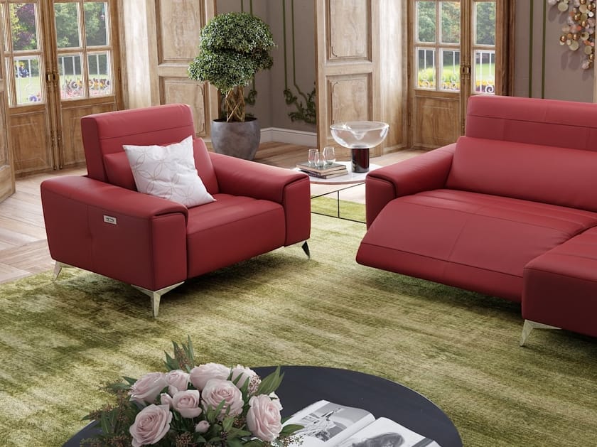 BELLA Leather armchair By Sofanella