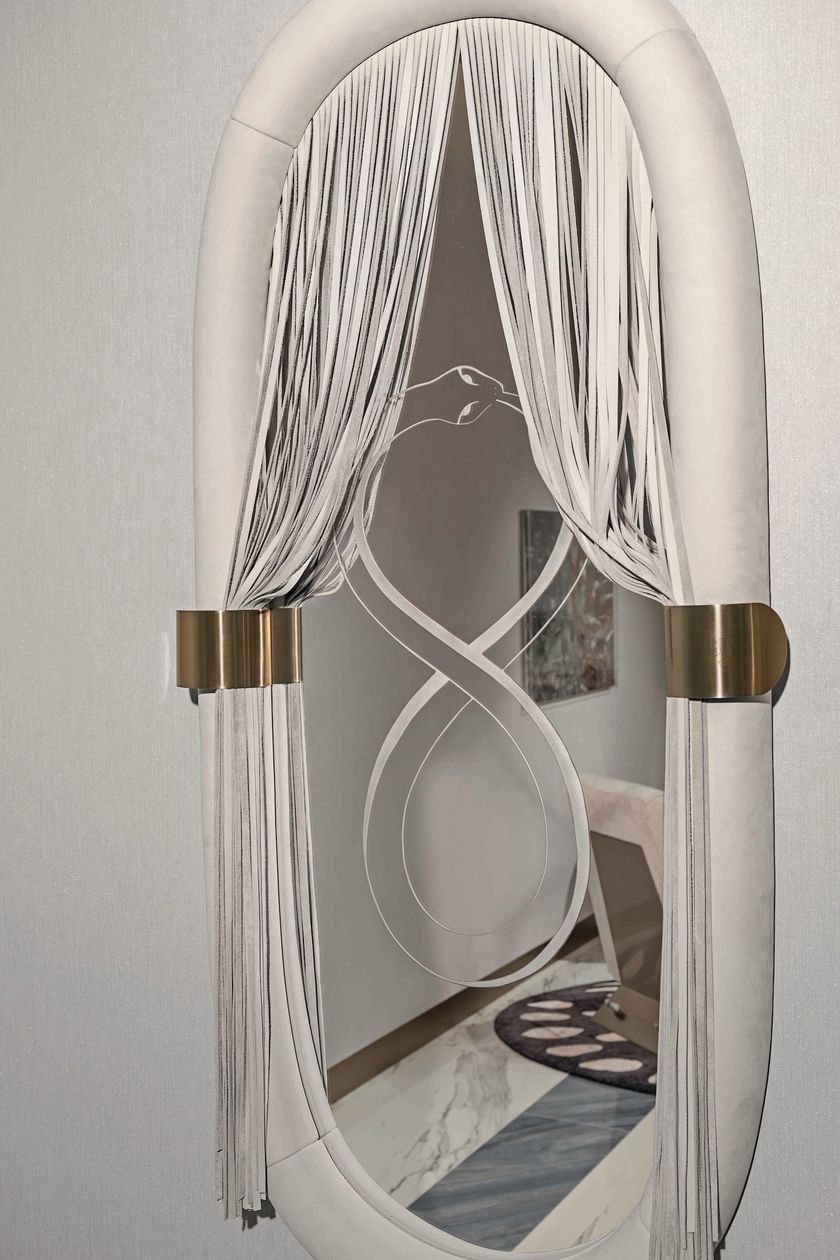 BLANCHE Mirror By Visionnaire | design Studiopepe