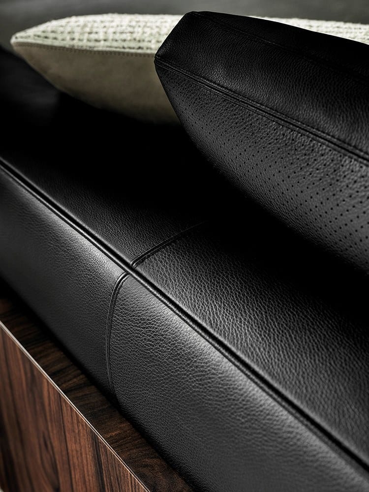 BRASILIA Leather sofa By Minotti design studio mk27, Marcio Kogan