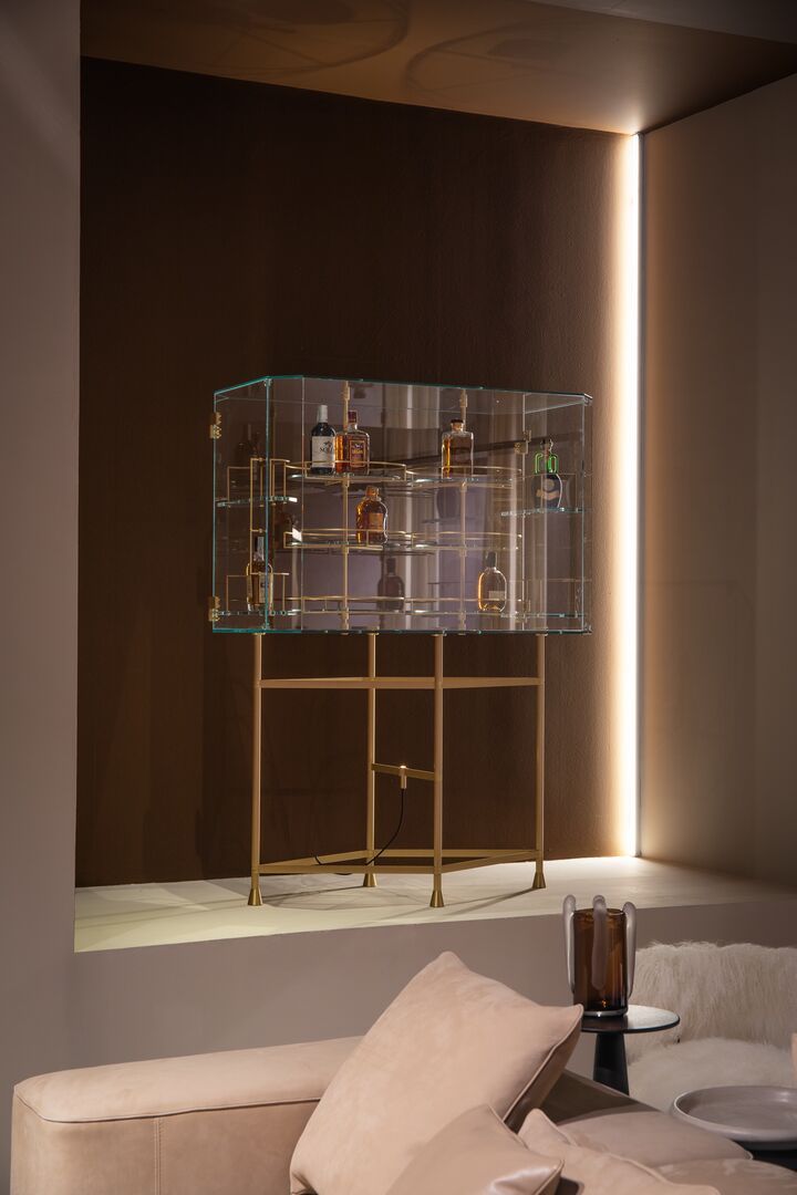 FLOAT 吧台柜 By Baxter | design Pietro Russo