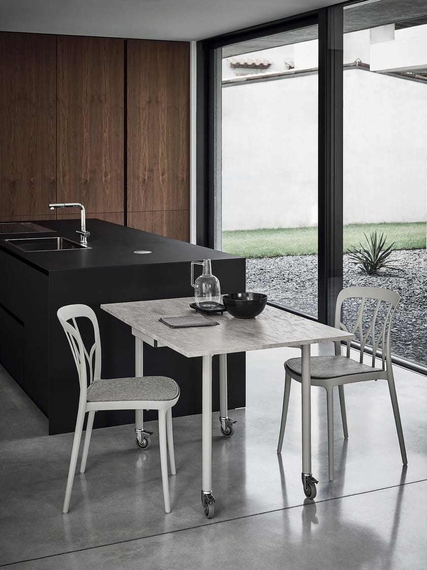 Tavolo Pieghevole Semicircolare Flash Furniture | Legno E Metallo | 152x76 Cm | Portata 250 Kg