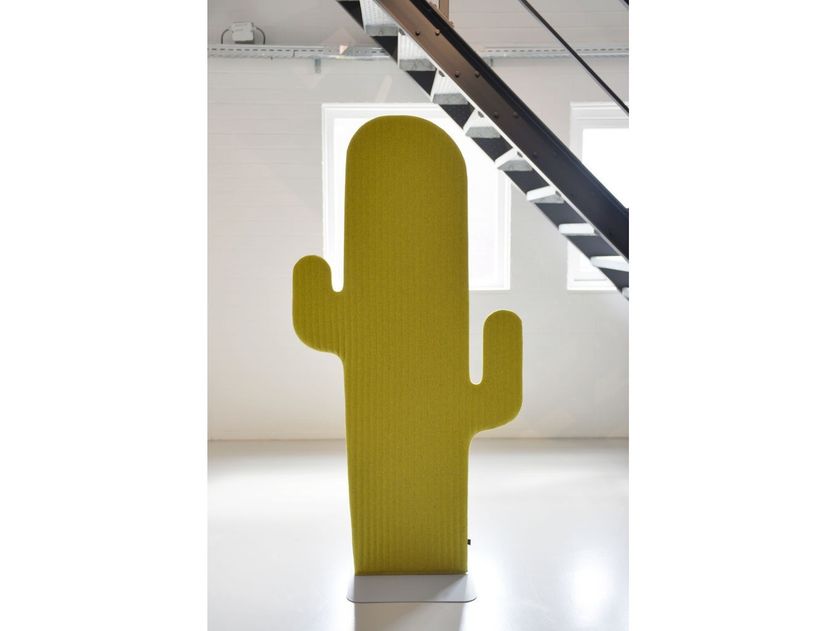 BuzziCactus Gringo Free standing sound absorbing screen By BuzziSpace |  design Sas Adriaenssens