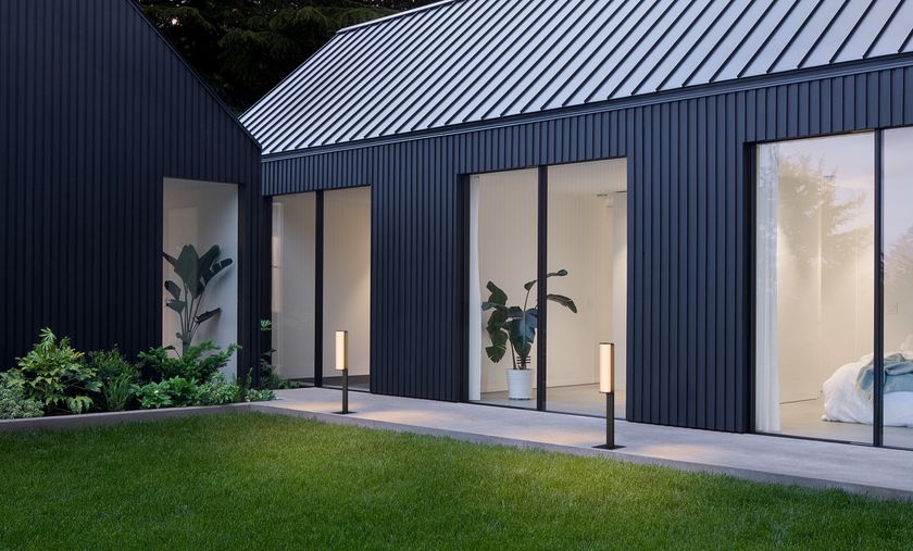 CLASS LED glass and aluminium bollard light By Vibia | design Sebastian ...