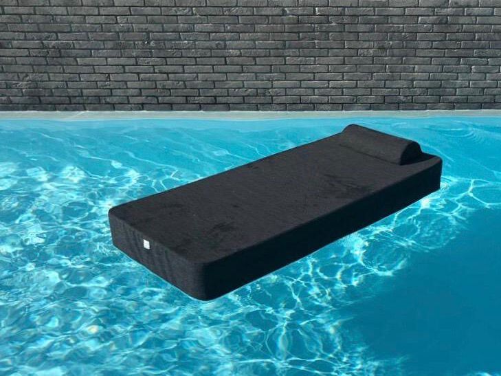 JULIETTE Batyline® floating lounge By COZIP